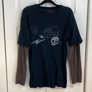 MEN’s 100% Cotton UNIONBAY Tee w Layered Sleeves and Skull Graphic